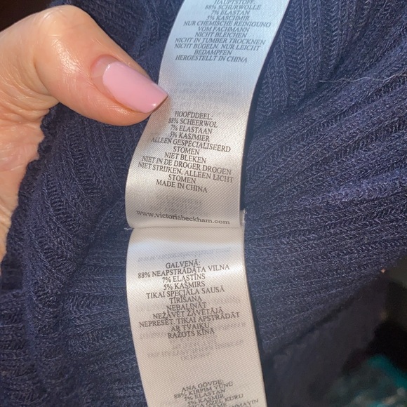 🔥❤️ EUC Victoria Beckham Mock Turtleneck Midi Sweater Dress - Picture 9 of 14